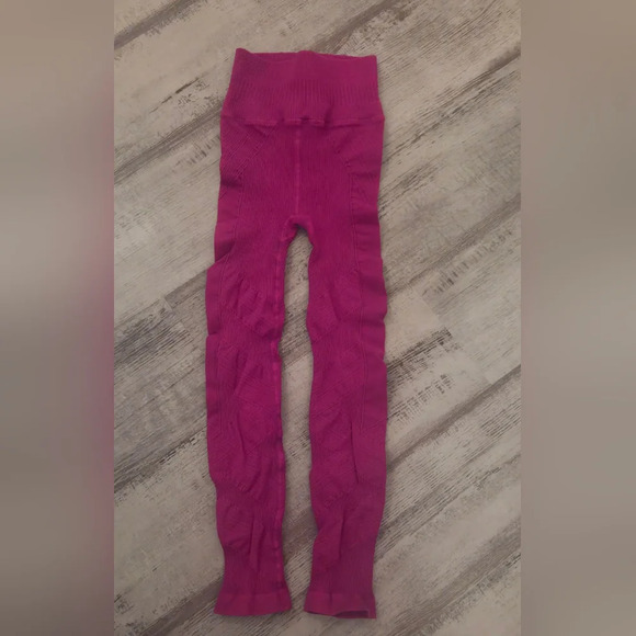 Free People Hot Pink Leggings- SUPER FORM FITTING!! GORGEOUS COLOR - Picture 6 of 10